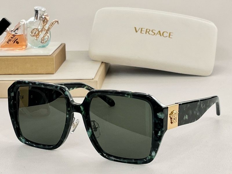 Versace Sunglasses 19